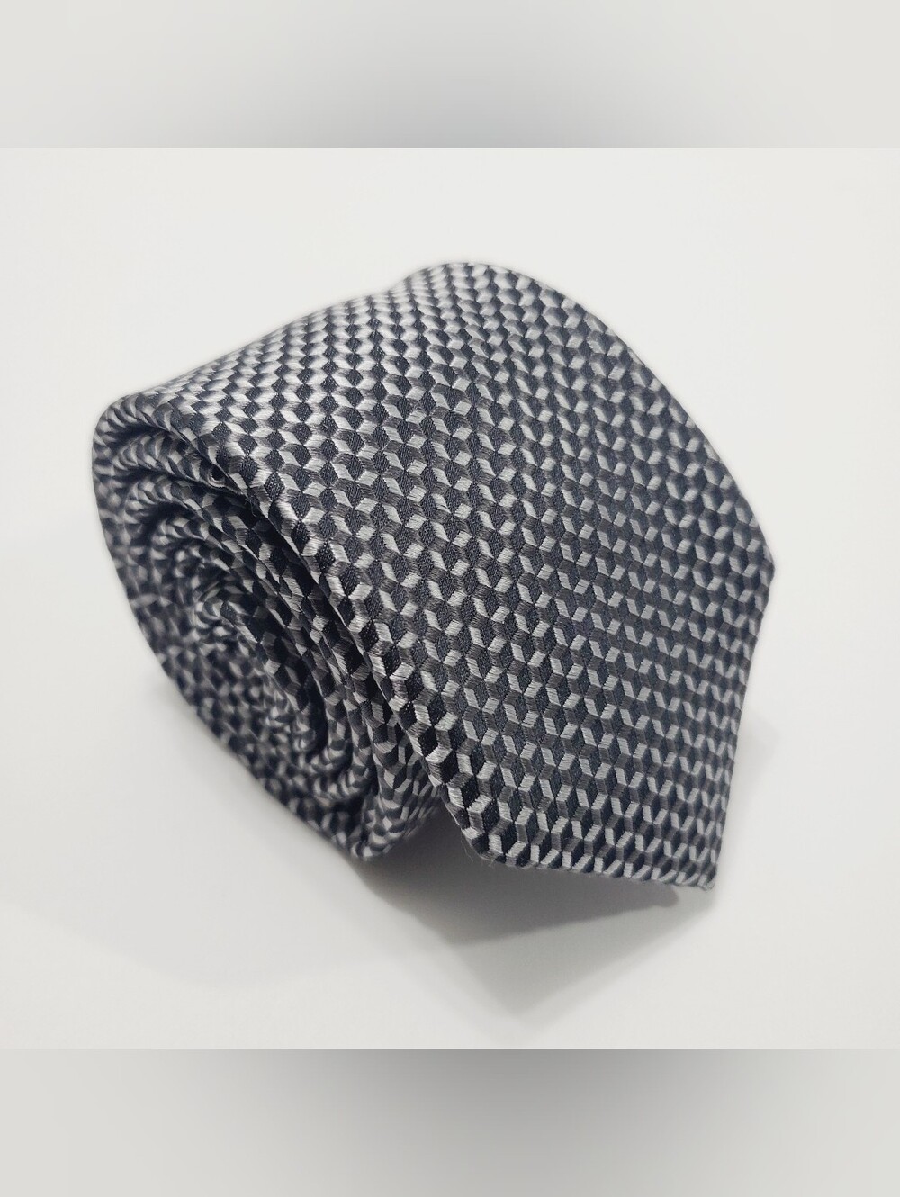 MICHAEL Michael Kors Men's Silk Neck Tie Black Silver Geometric Stripe Pattern